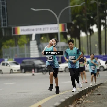 Runner Photo 8921254