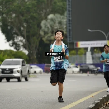Runner Photo 8921273