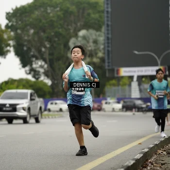 Runner Photo 8921296