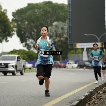 Runner Photo 8921308