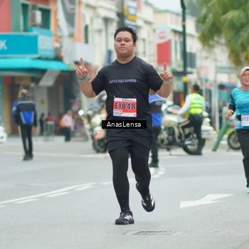 Runner Photo 8921310