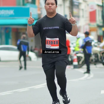 Runner Photo 8921334