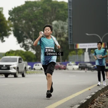 Runner Photo 8921347