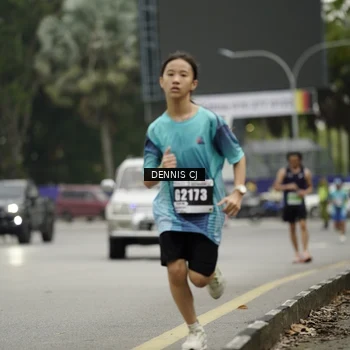 Runner Photo 8921375