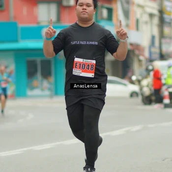 Runner Photo 8921438