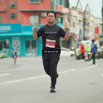 Runner Photo 8921445