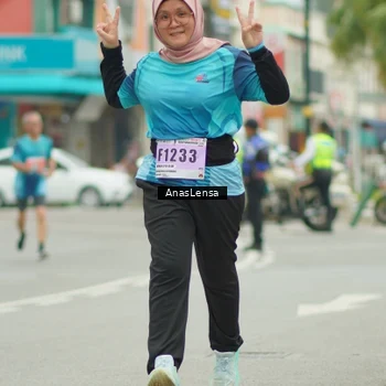 Runner Photo 8921453