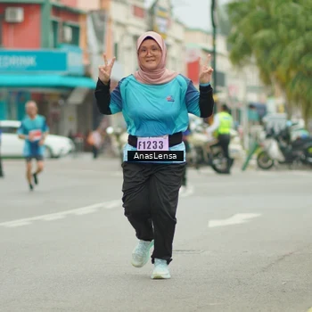 Runner Photo 8921459