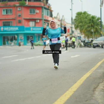 Runner Photo 8921465