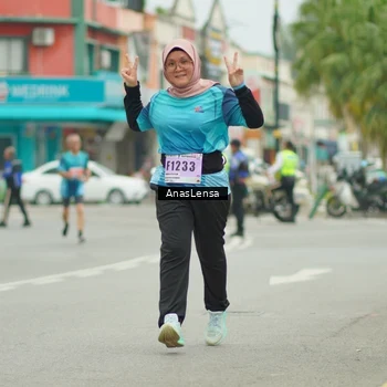 Runner Photo 8921466