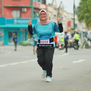 Runner Photo 8921476