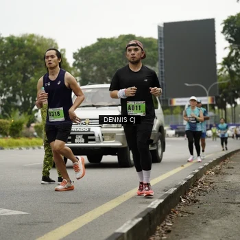 Runner Photo 8921495