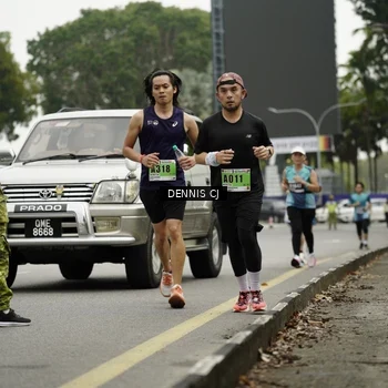 Runner Photo 8921534
