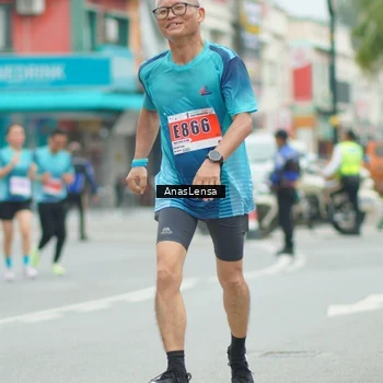Runner Photo 8921581