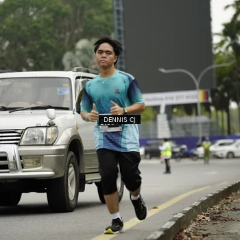 Runner Photo 8921625