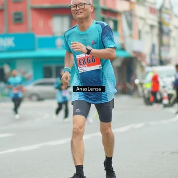 Runner Photo 8921670