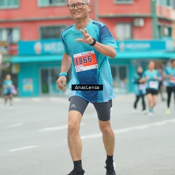 Runner Photo 8921673