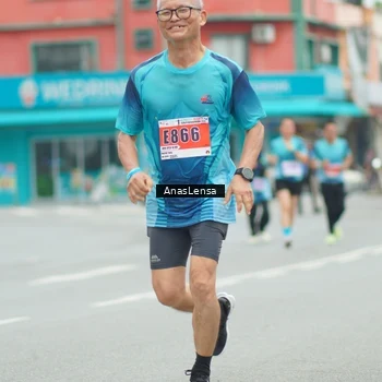 Runner Photo 8921681