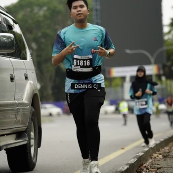 Runner Photo 8921709