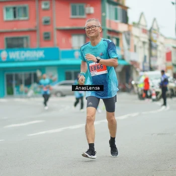 Runner Photo 8921717