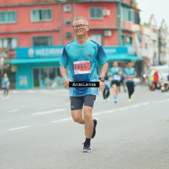 Runner Photo 8921718