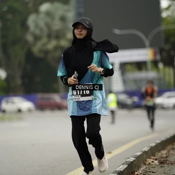 Runner Photo 8921729