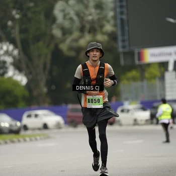 Runner Photo 8921758
