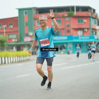 Runner Photo 8921775
