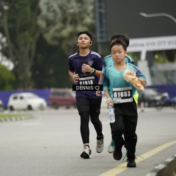 Runner Photo 8921825