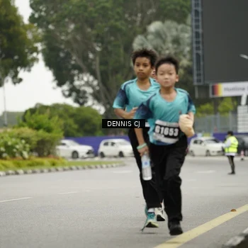 Runner Photo 8921840