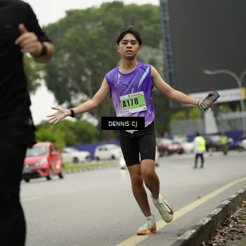 Runner Photo 8922020
