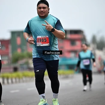 Runner Photo 8922243