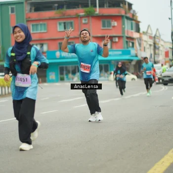Runner Photo 8922253