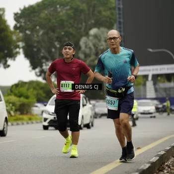 Runner Photo 8922271