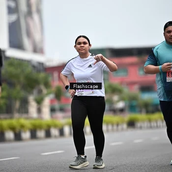 Runner Photo 8922285