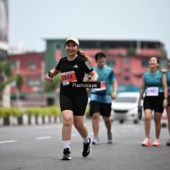 Runner Photo 8922668