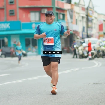 Runner Photo 8923218