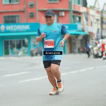 Runner Photo 8923340