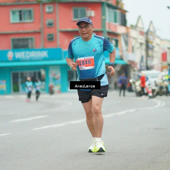Runner Photo 8923559
