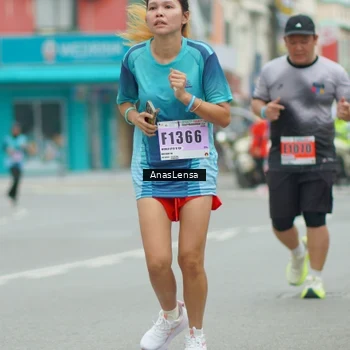 Runner Photo 8923770