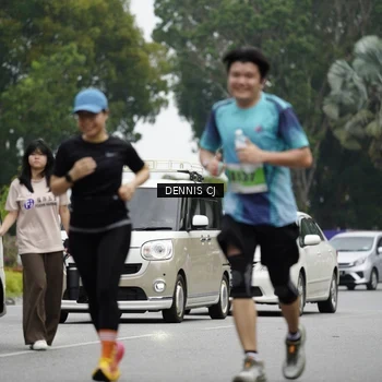Runner Photo 8923812