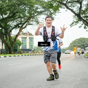 Runner Photo 8923838