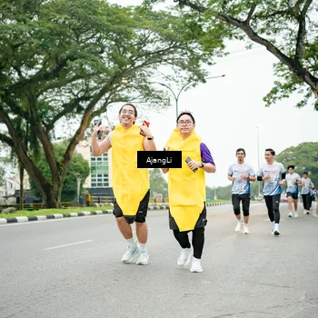 Runner Photo 8924002