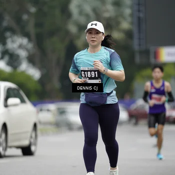 Runner Photo 8924059