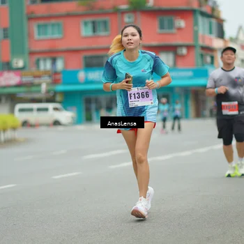 Runner Photo 8924067