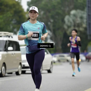 Runner Photo 8924071