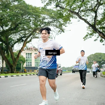 Runner Photo 8924264