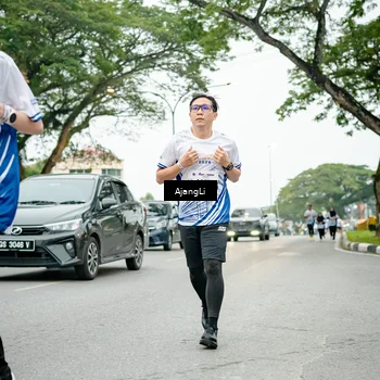 Runner Photo 8924311
