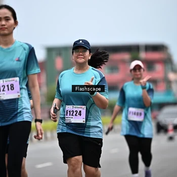 Runner Photo 8924312