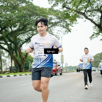 Runner Photo 8924316